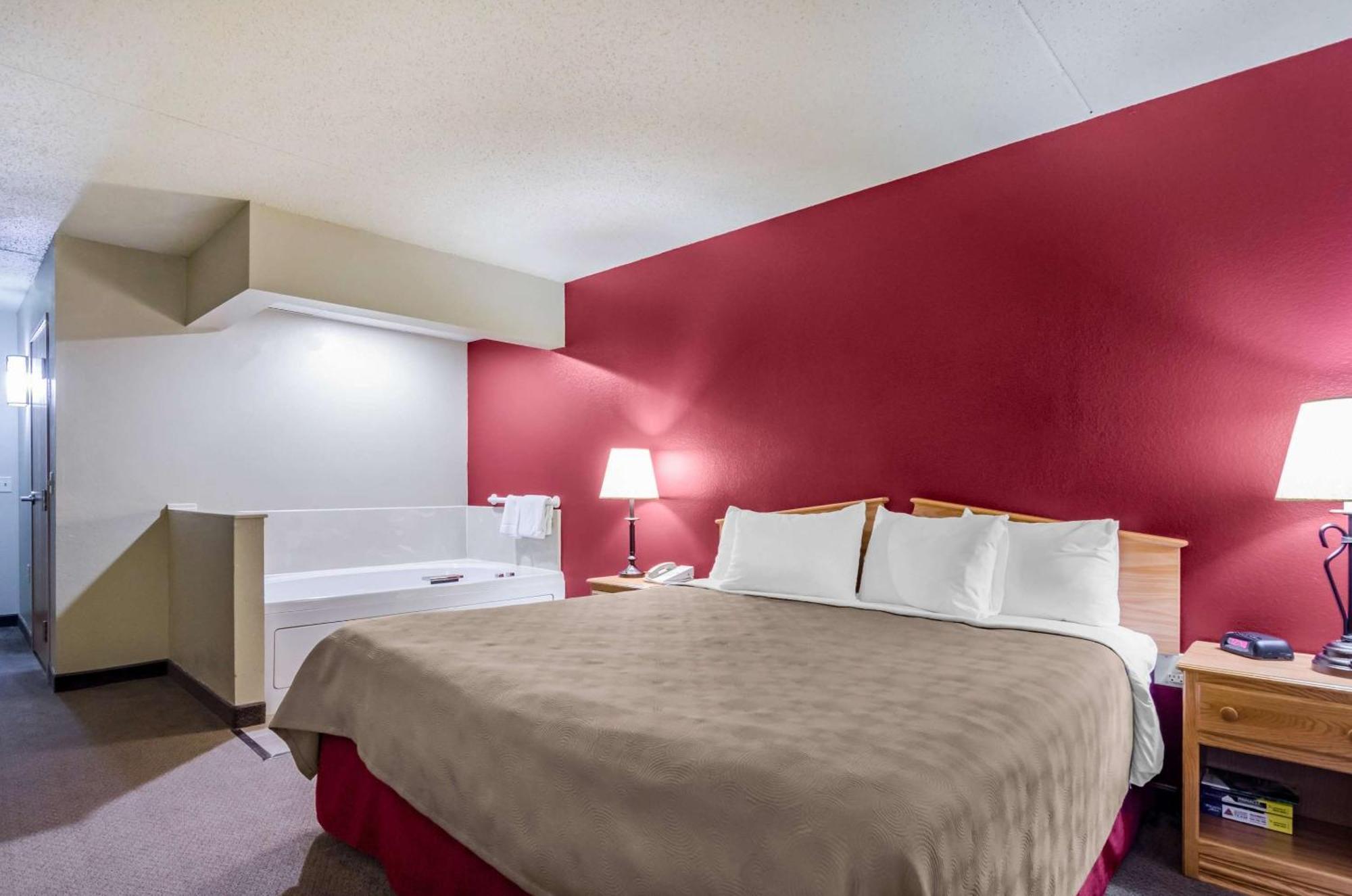 Rodeway Inn Hesston Esterno foto