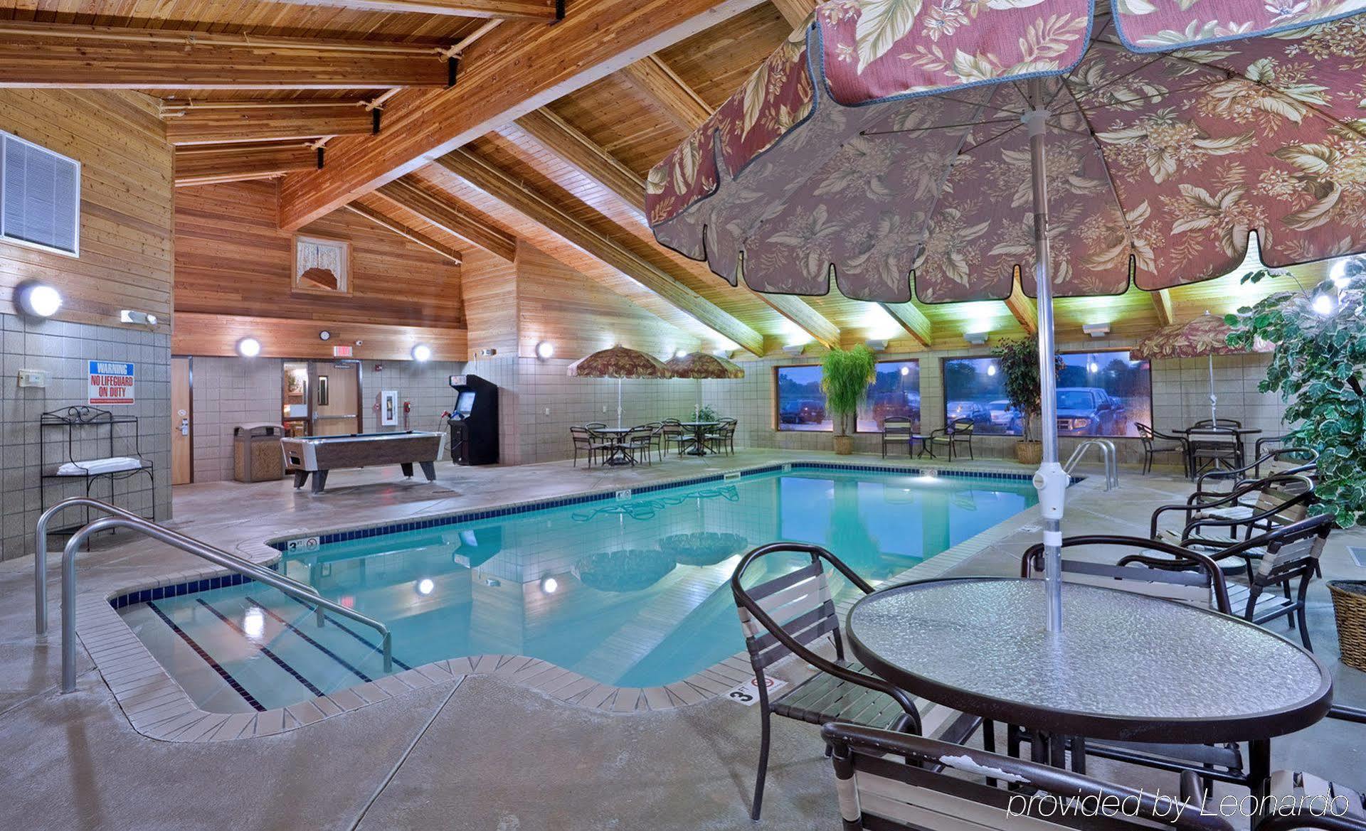 Rodeway Inn Hesston Esterno foto