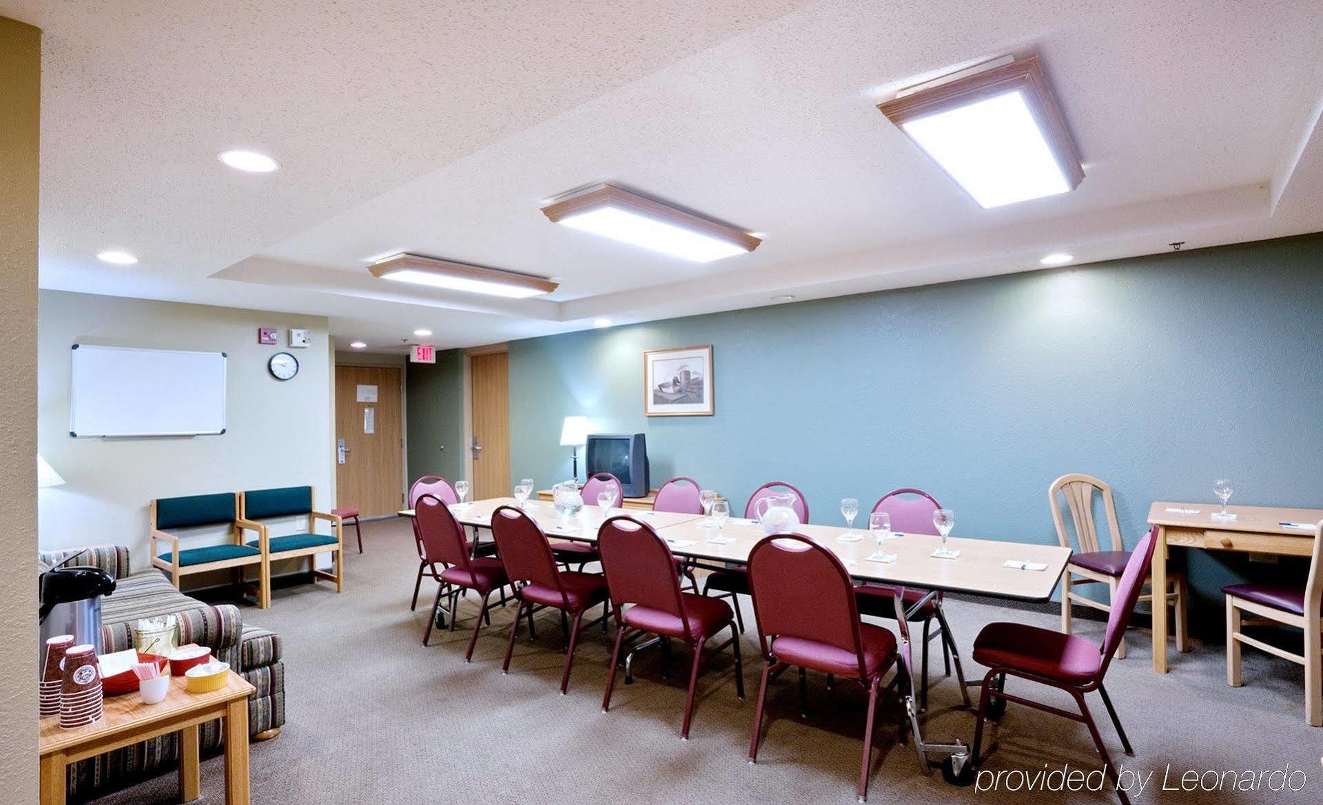 Rodeway Inn Hesston Esterno foto