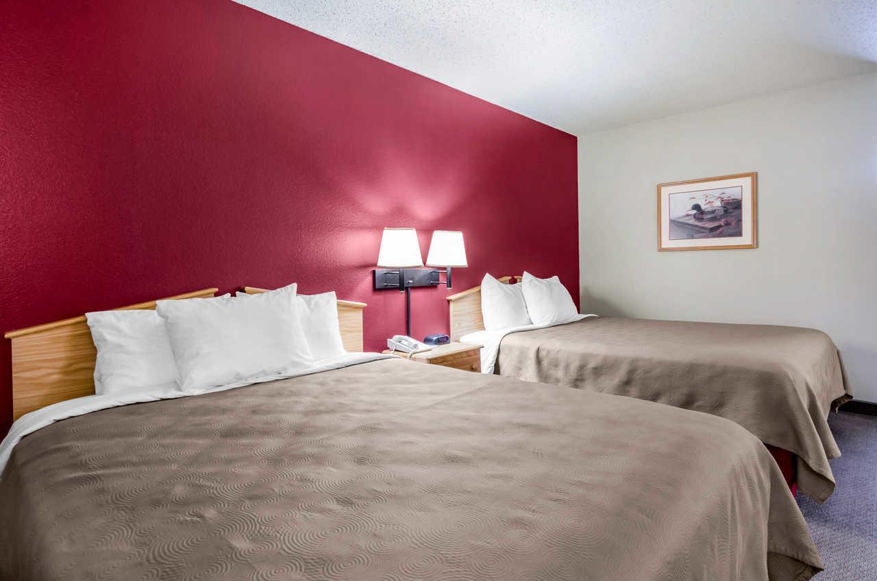 Rodeway Inn Hesston Esterno foto