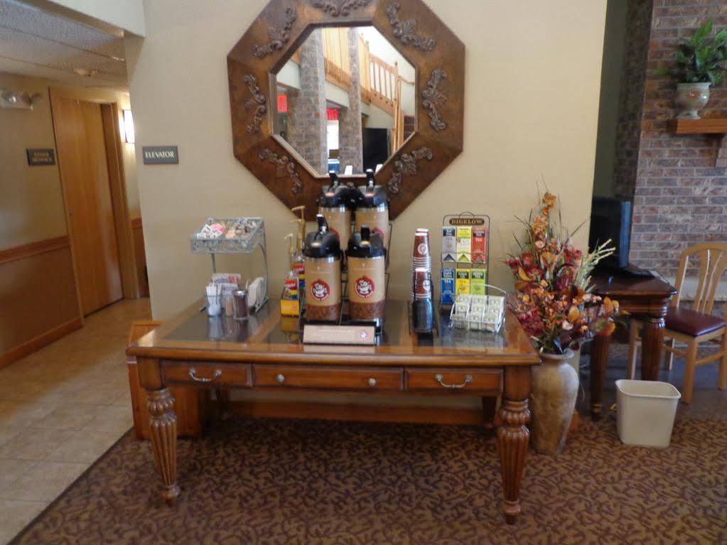 Rodeway Inn Hesston Esterno foto