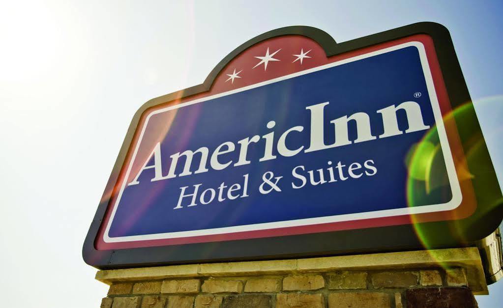 Rodeway Inn Hesston Esterno foto
